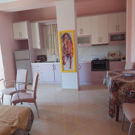 Apartment Adi ซารานเดอ ภายนอก รูปภาพ